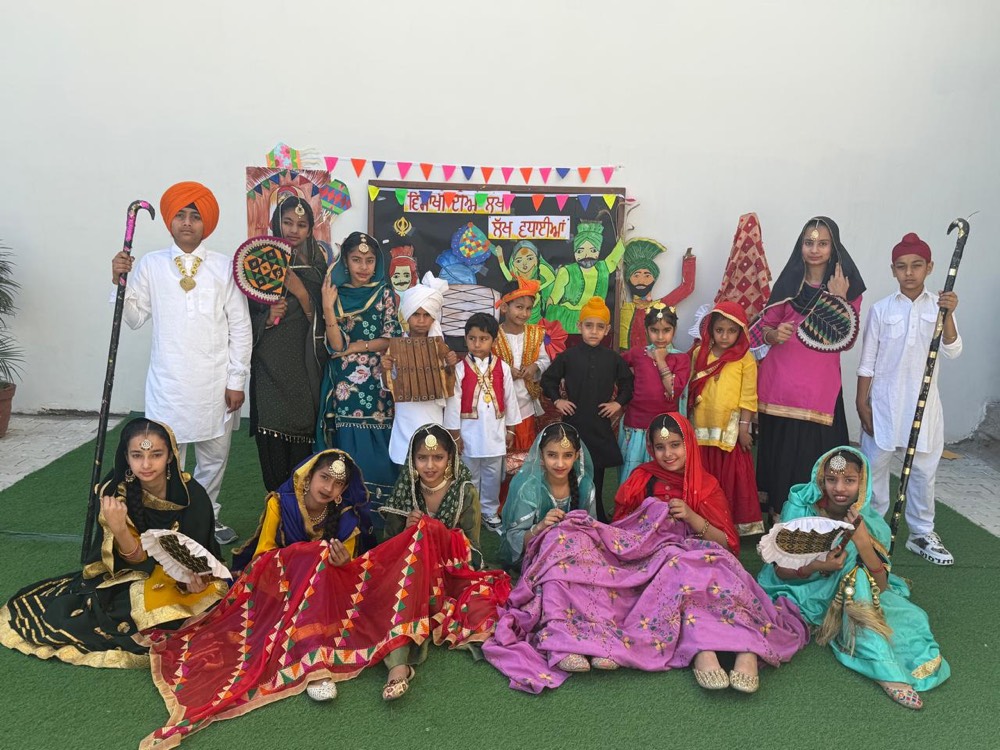 Students celebrating Republic Day at MDG Public School